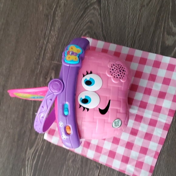 LeapFrog Shapes & Sharing Picnic Basket - English Edition Musical - Picture 7 of 7